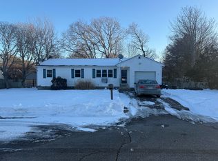 18 Happy Acres Dr, Shirley, NY 11967