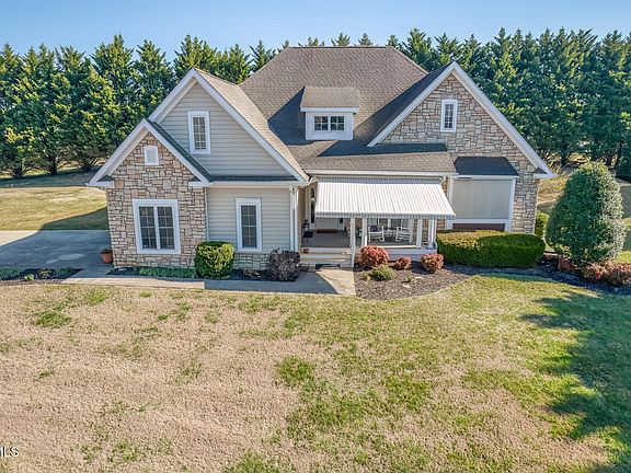 2nd image of 204 James Ct