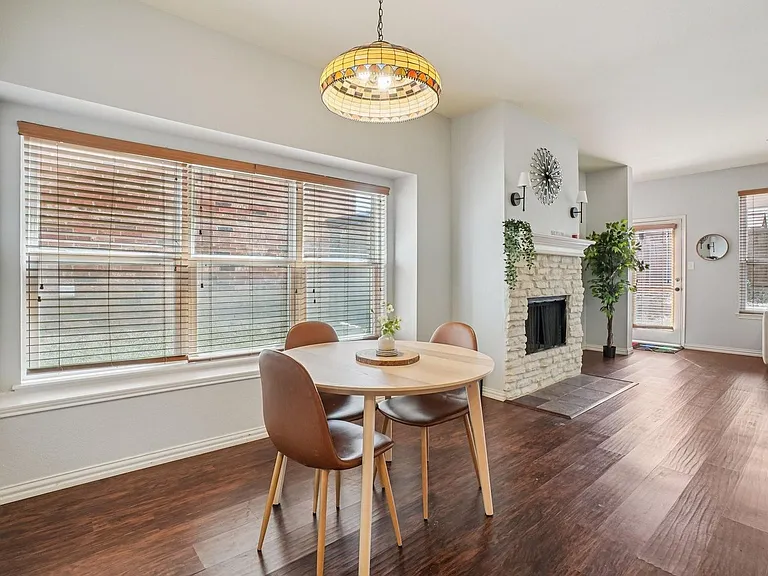 5825 Shetland Cir — Photo 11