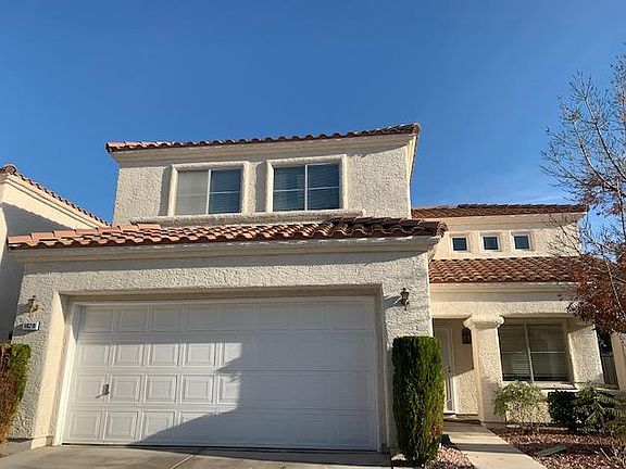4th image of 1620 Country Hollow Dr
