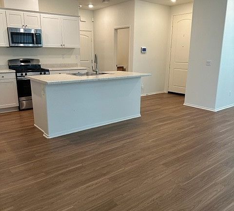 4th image of 30428 Hopetown Ln