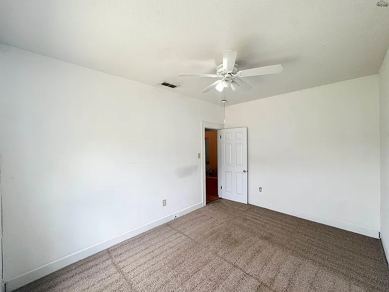 2412 Buchanan St — Photo 11