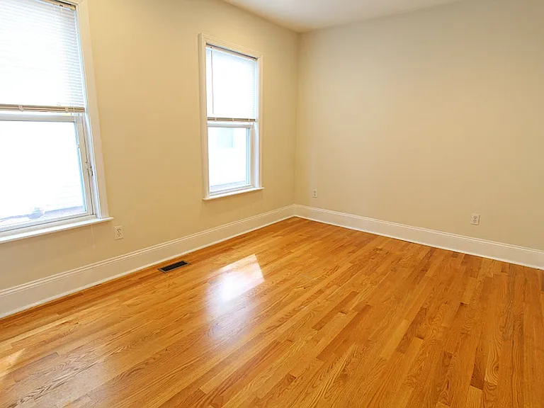 25 Aspinwall Ave #1C — Photo 8