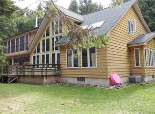 10818 W Shelby Rd, Medina, NY 14103