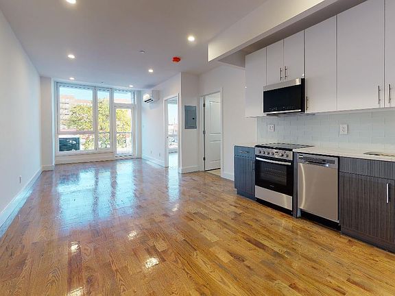 2nd image of 138-28 Queens Blvd #2D