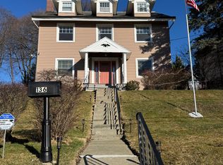 136 Maple Ave FLOOR 2, Troy, NY 12180