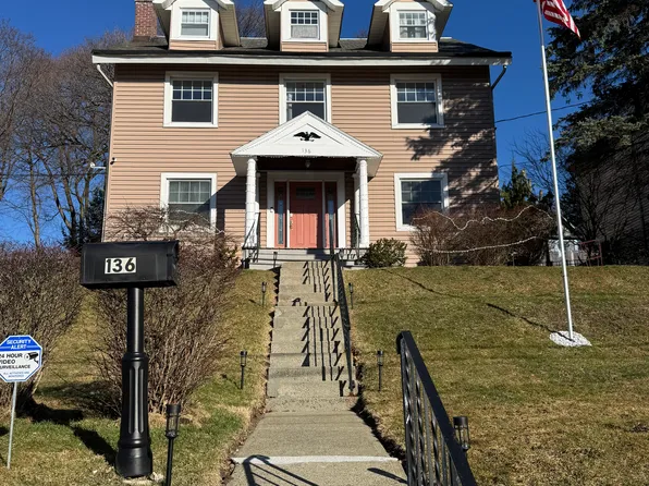 136 Maple Ave Floor 2, Troy, NY 12180