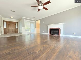 16531 Nearview Dr, Santa Clarita, CA 91387