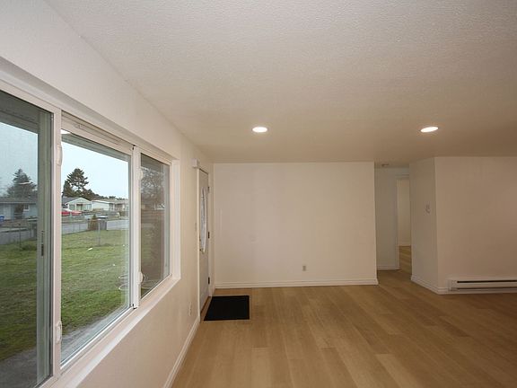 2nd image of 4825 101st St SW