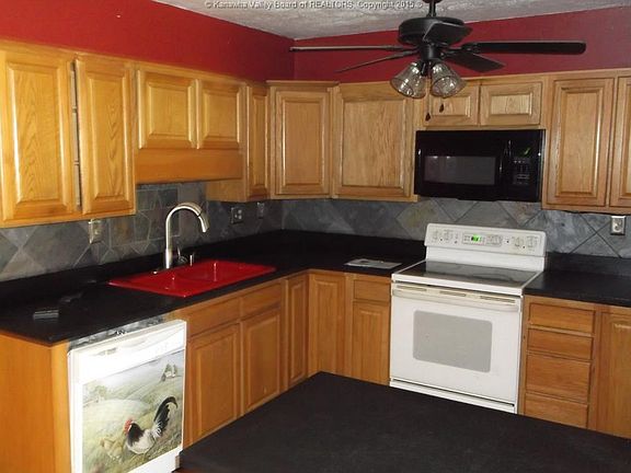 4th image of 7 Adena Dr