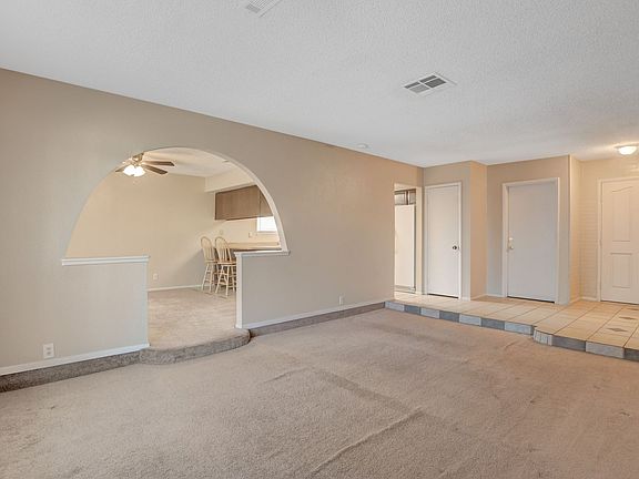 5th image of 6813 Old Castle Dr