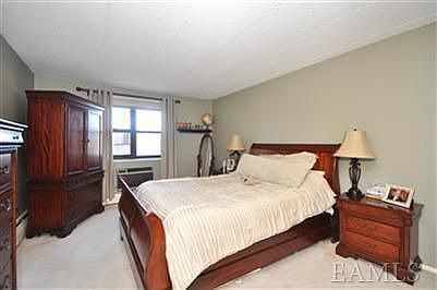5th image of 1085 Warburton Ave 106 #106