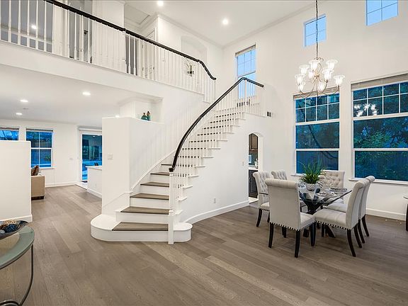 5th image of 2616 Creekview Meadow Ct