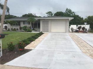 166 Algiers Dr, Venice, FL 34293