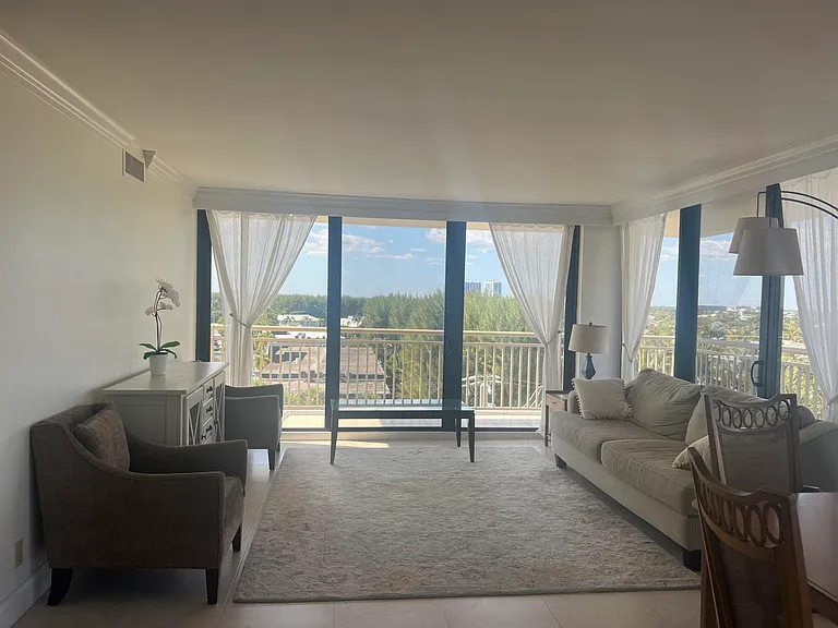 3400 N Ocean Dr #607 — Photo 5