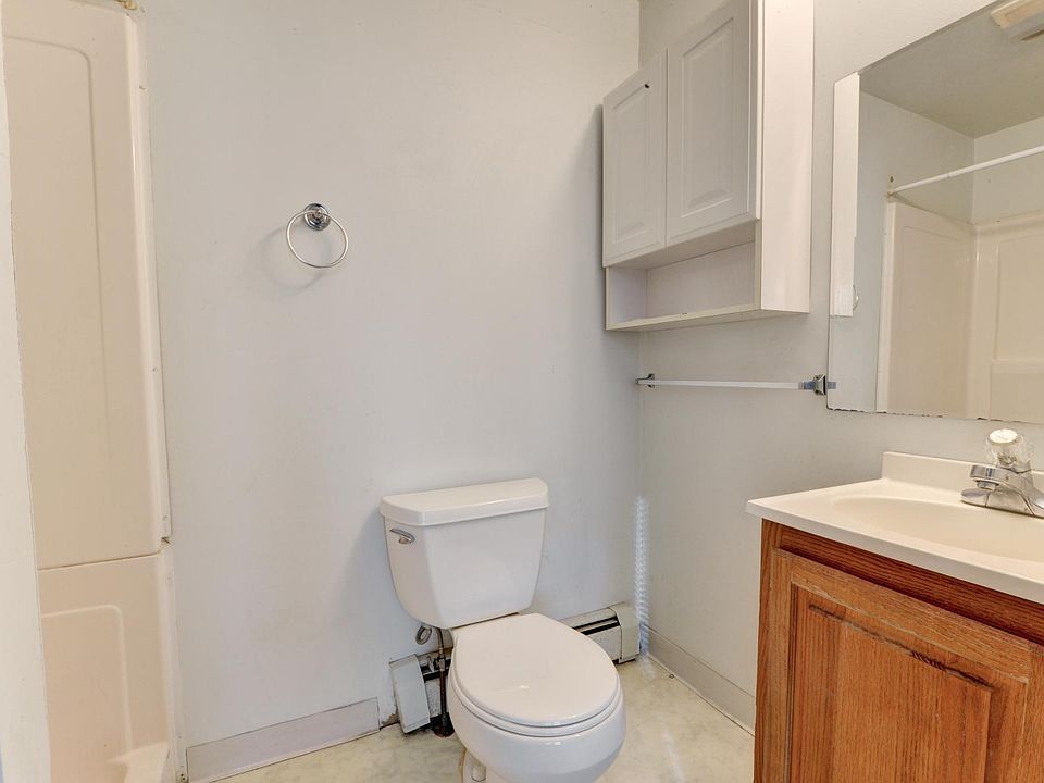 1st image of 650 N Liberty Dr