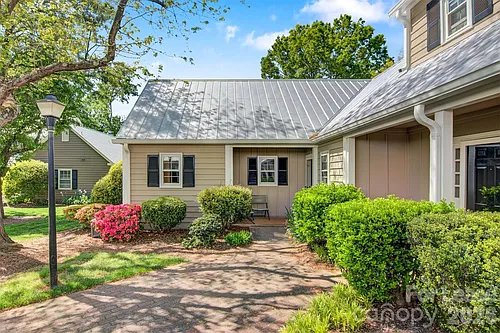 3700 Selwyn Farms Ln #4 Photo 1