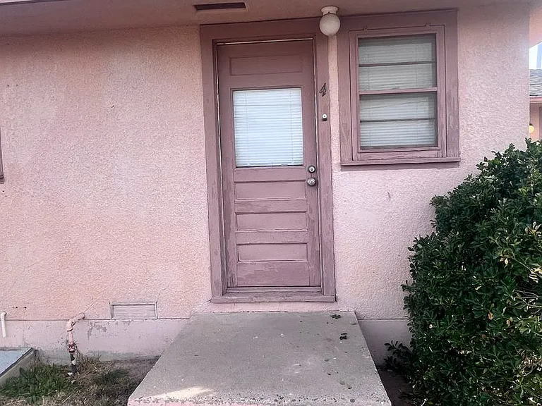 1710 N Union Ave — Photo 1