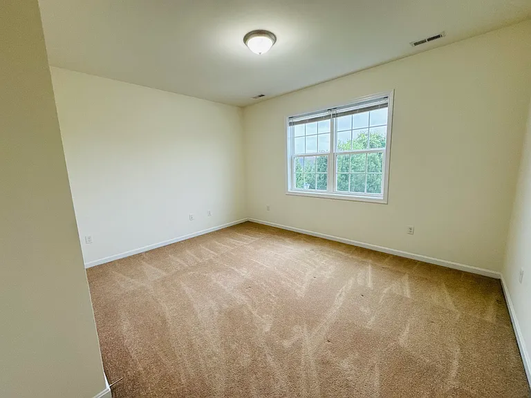 557 W Birdie Ln — Photo 25