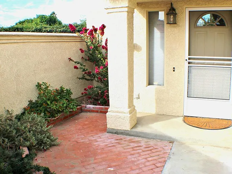 76574 Sheba Way — Photo 2