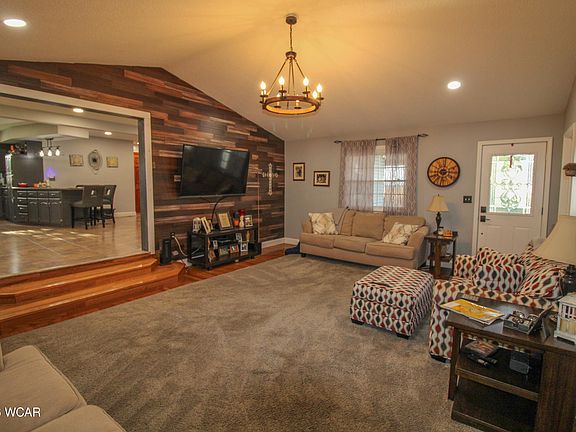 4th image of 19391 Road R