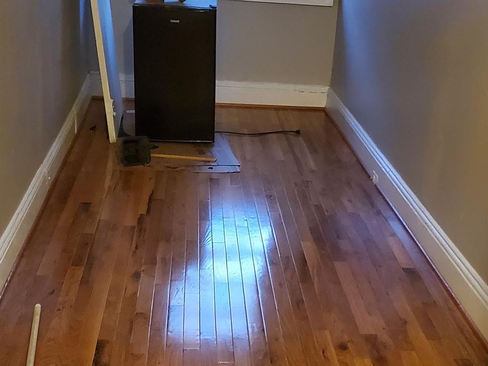 2nd image of 1407 McCulloh St APT B