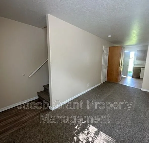4946 Cole St #4 — Photo 4