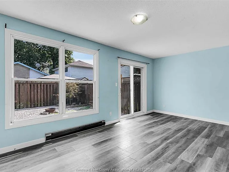 9015 Copperfield Ct — Photo 6