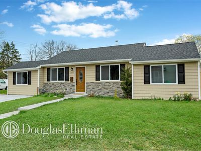 1329 Brooklyn Blvd, Bay Shore, NY, 11706
