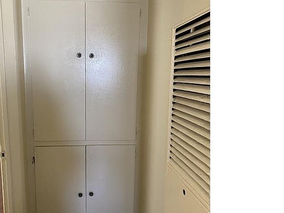 4th image of 130 E Hazel St #1