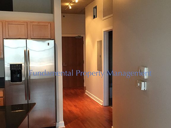 5th image of 1305 S Michigan Ave APT 612
