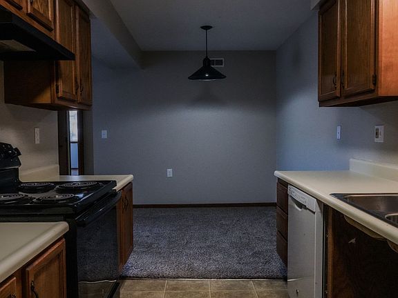 5th image of 532 Mill St #532