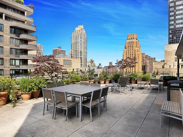 310 East 49th Street 7B image 5 of 6