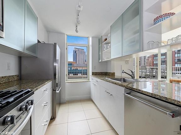 5th image of 325 N End Ave APT 17D