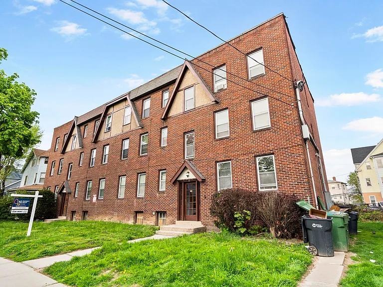34-38 Beacon St #38B1 — Photo 11