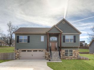 1114 E 42nd St, Joplin, MO 64804