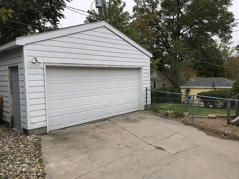 4519 Woolworth Ave — Photo 23