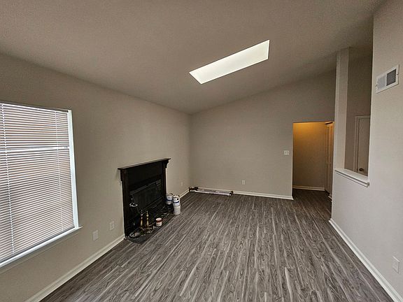 4th image of 1407 Olivewood Ct