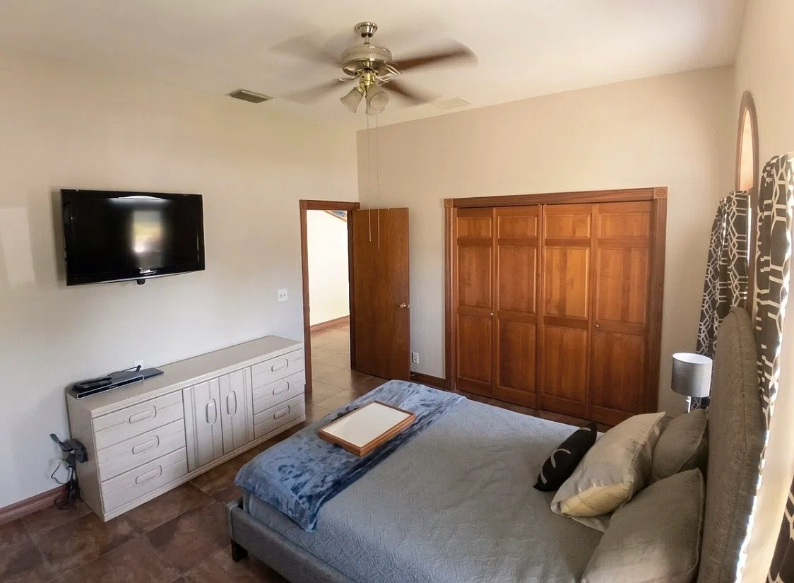 1 bed, 2483 sqft, $1,000 — Photo 4