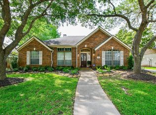 1211 Magnolia Woods Ct, Sugar Land, TX 77479