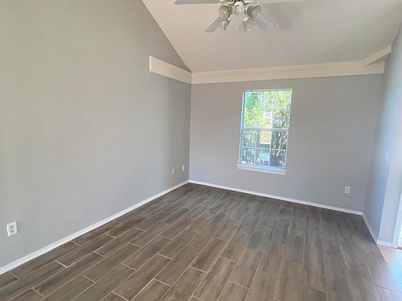 3rd image of 3621 Blue Palm Pl