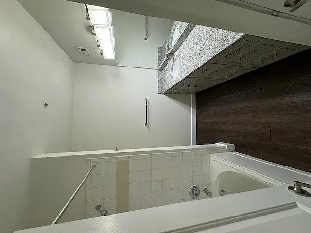 Wesley St. James Apartments at Sandy Springs — Photo 192