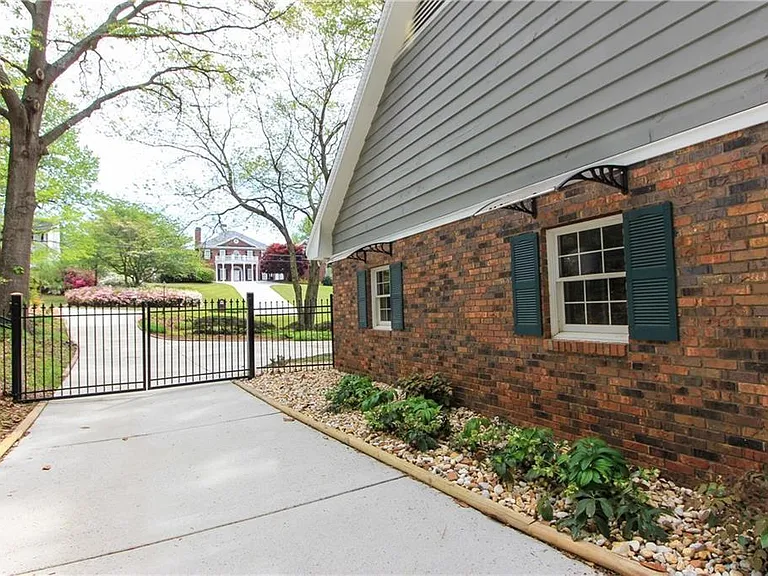 1365 Timberland Dr SE — Photo 51