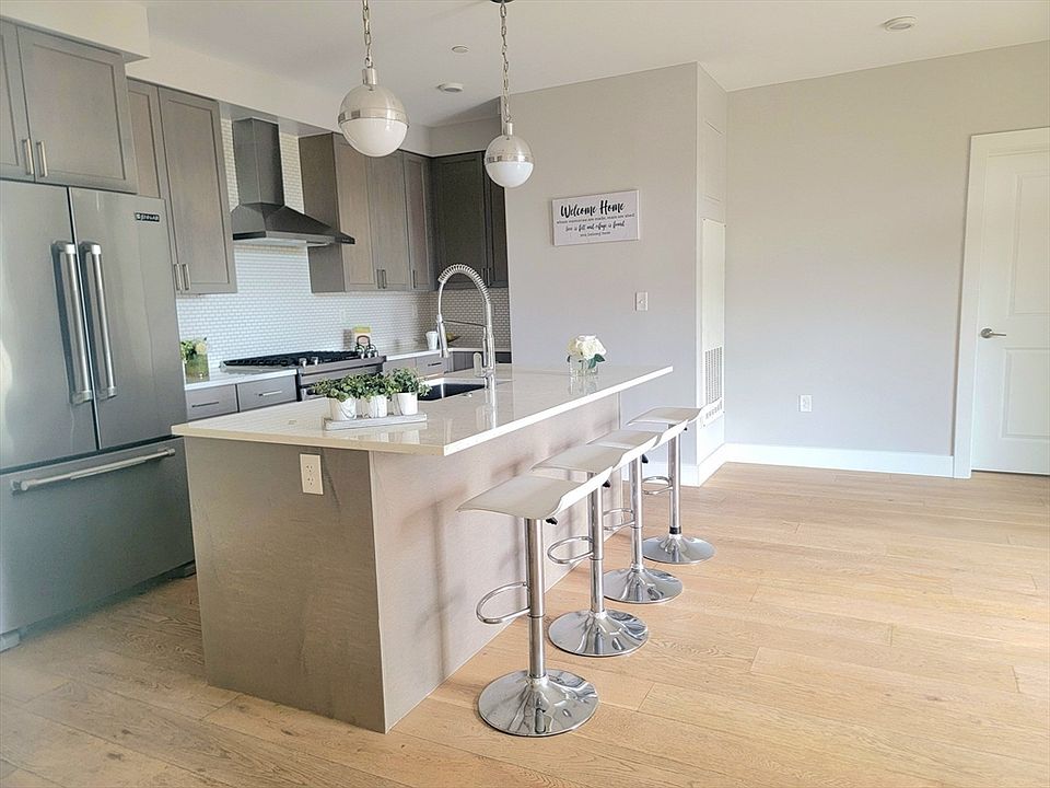 1st image of 1650 Commonwealth Ave #312