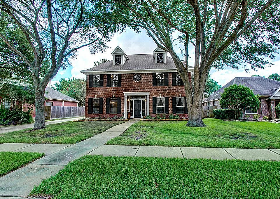 1st image of 7610 Shangrila Ln