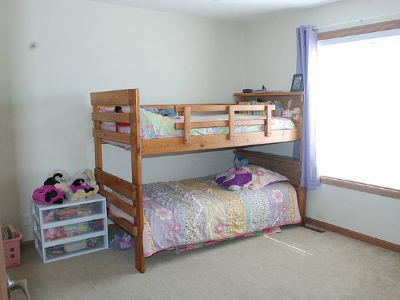 Bedrooms with nice closet space