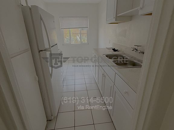 4th image of 4050-58 N 42nd St #4050