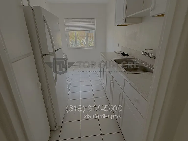 4050-58 N 42nd St #4050 — Photo 4