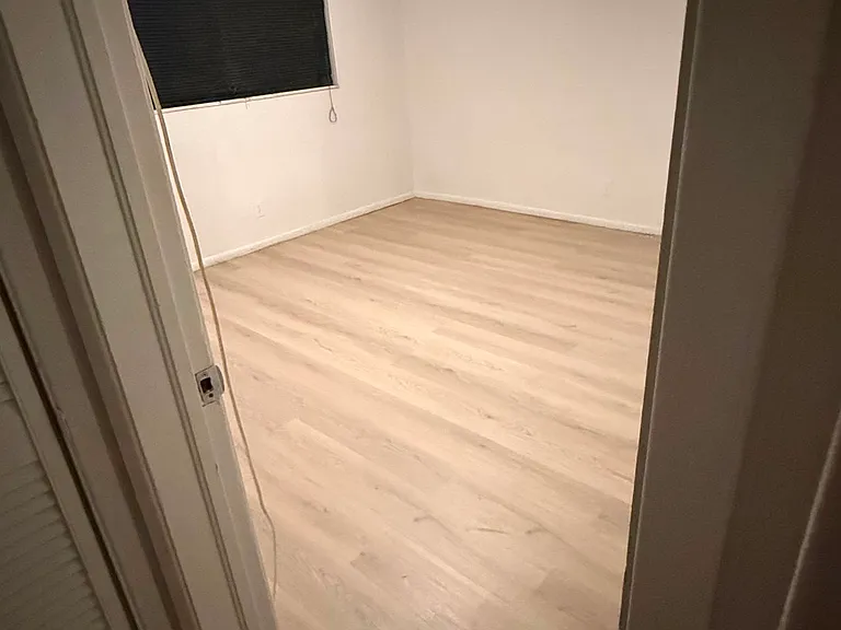 601 Pine Dr #104 — Photo 8