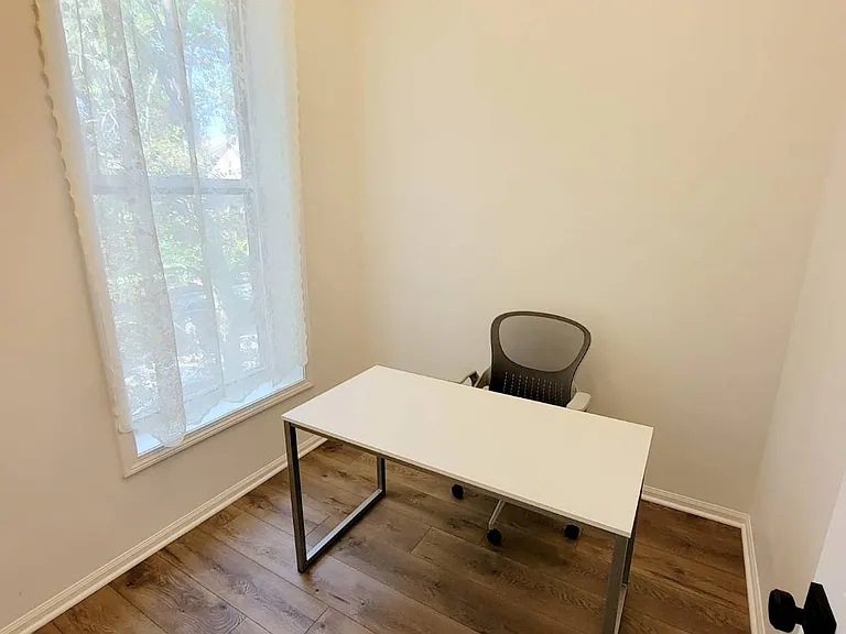837 N Winchester Ave #2 — Photo 7